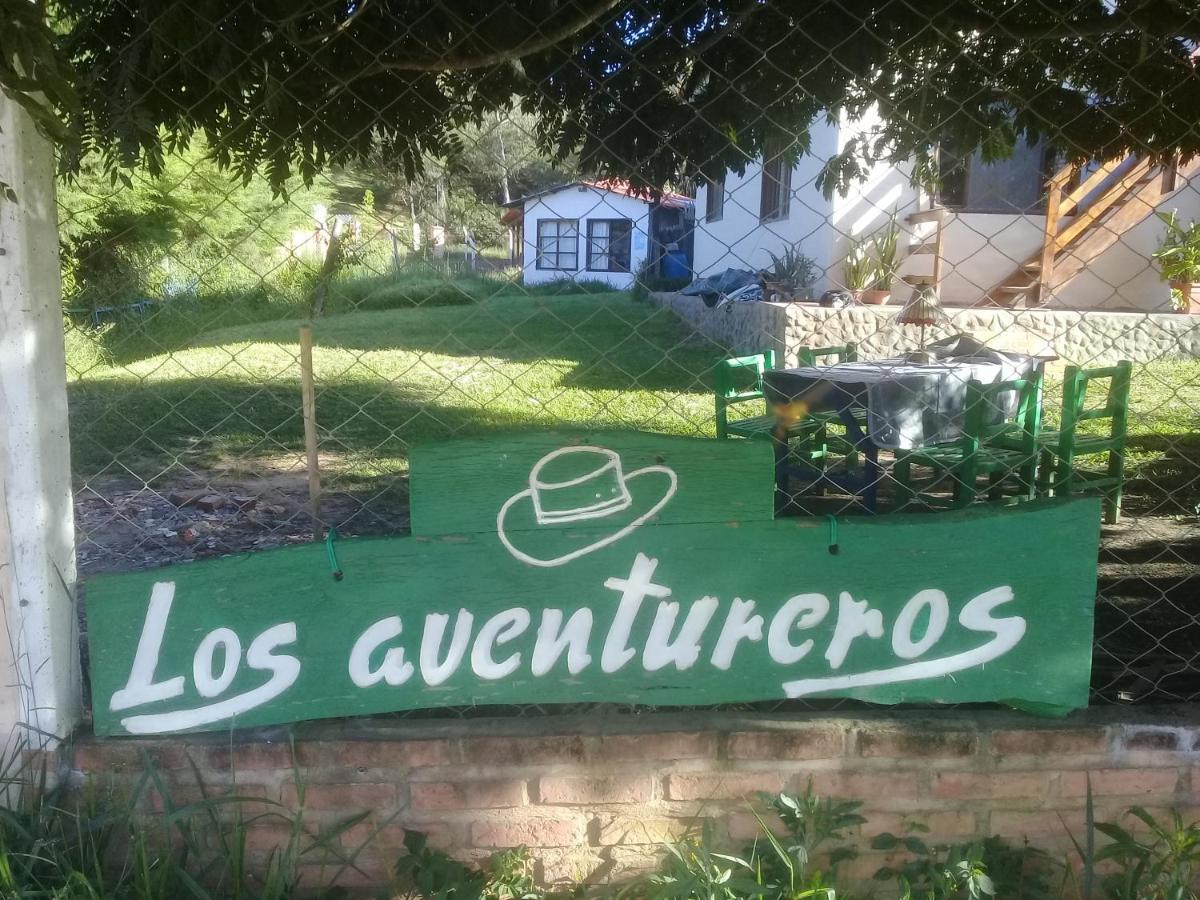 Los Aventureros Hostel Samaipata Ngoại thất bức ảnh
