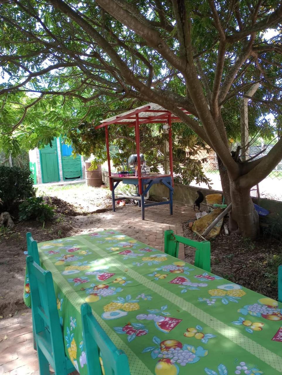 Los Aventureros Hostel Samaipata Ngoại thất bức ảnh