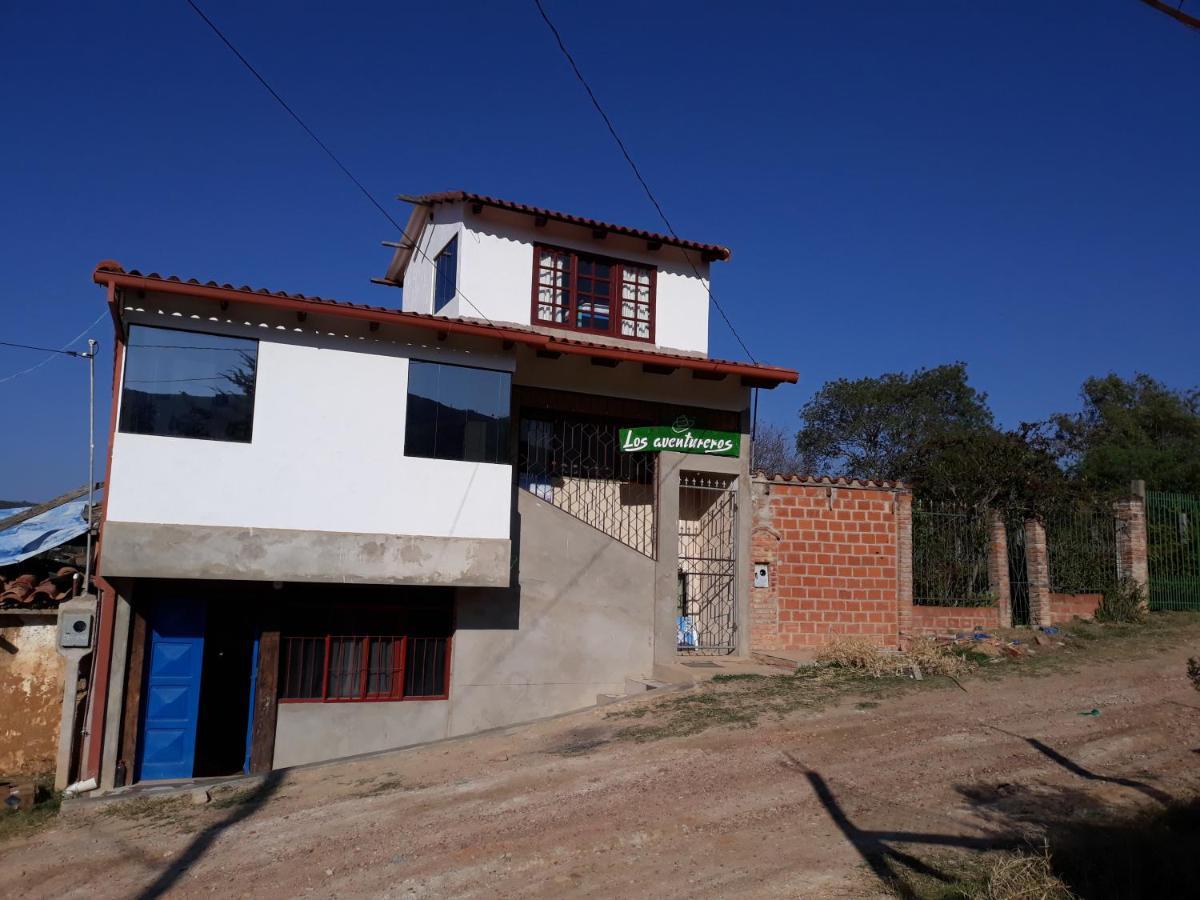Los Aventureros Hostel Samaipata Ngoại thất bức ảnh