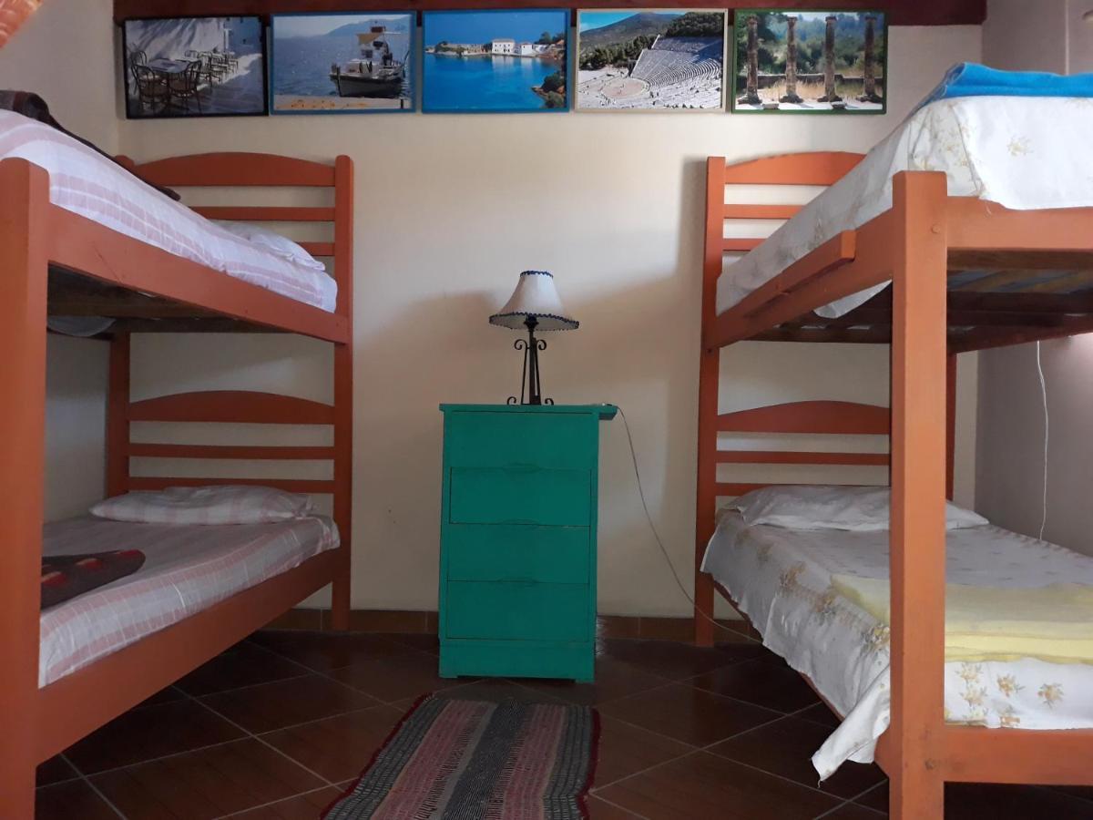 Los Aventureros Hostel Samaipata Ngoại thất bức ảnh